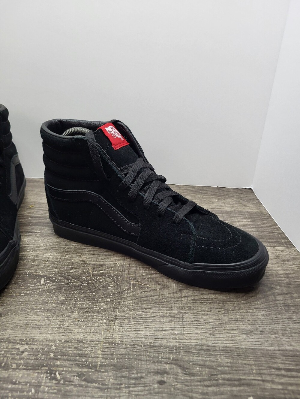 Vans Sk8-Hi Suede High Top Skate Shoes Sneaker Triple Black Men's Size 7.5 Wms 9 - Picture 3 of 10
